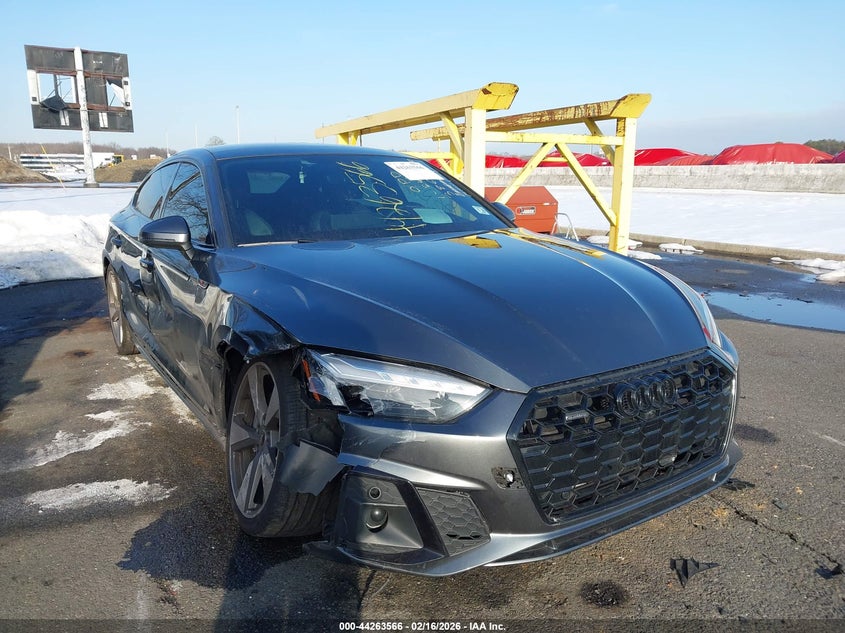 WAUFACF59MA052784 2021 Audi A5 Sportback Premium Plus 45 Tfsi Quattro S Tronic auction photo 1