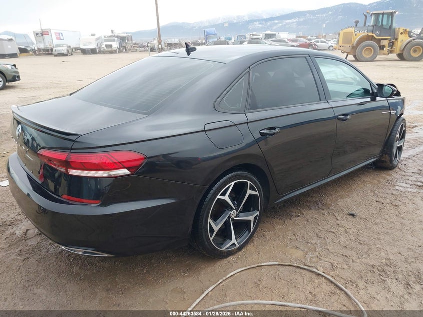 2021 Volkswagen Passat 2.0T R-Line