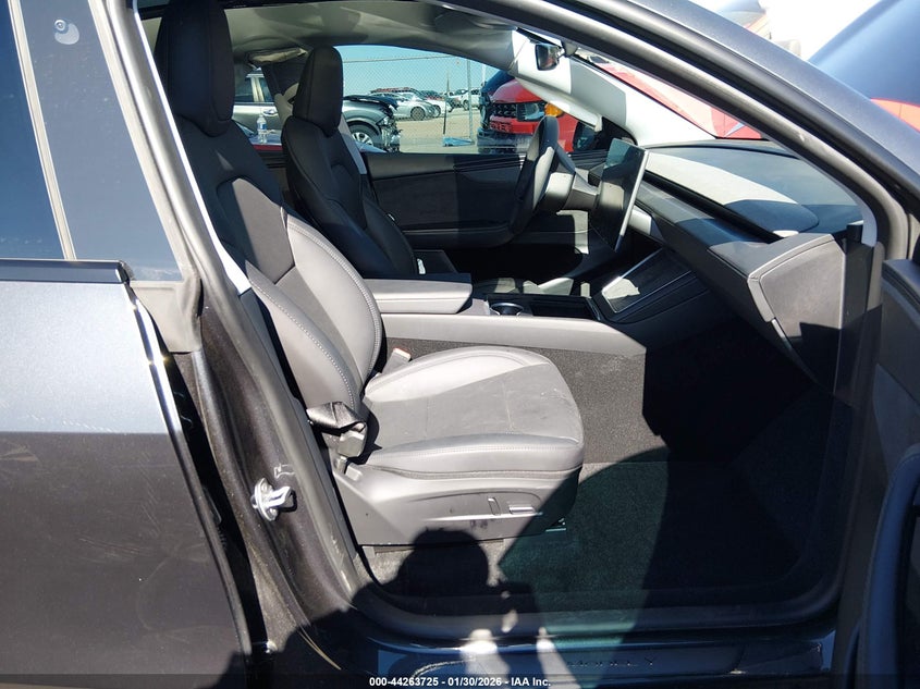 2026 Tesla Model Y Premium Rear-Wheel Drive/Standard Rear-Wheel Drive