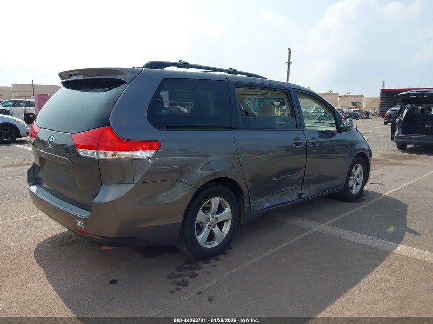 2011 Toyota Sienna Le V6