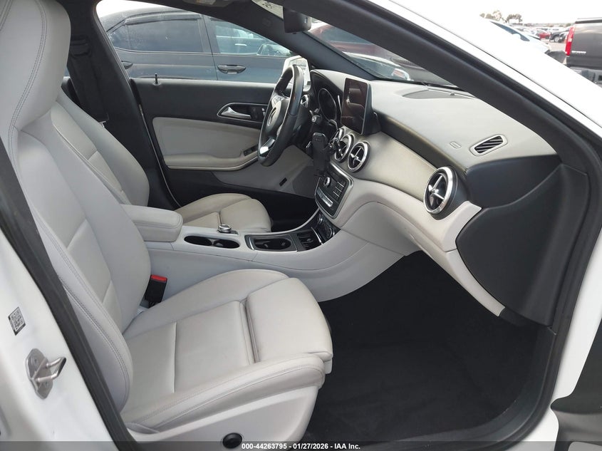 2018 Mercedes-Benz Cla 250