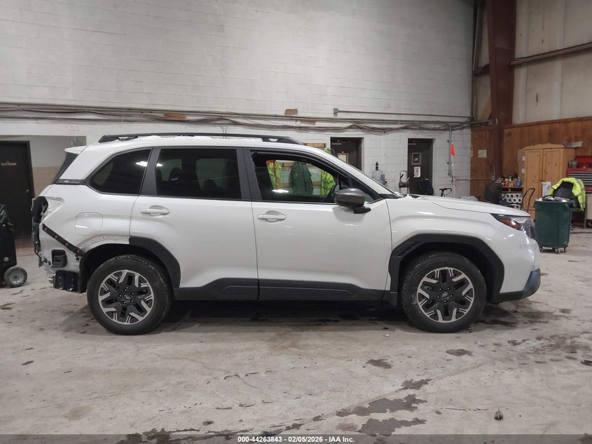 2025 Subaru Forester Premium VIN: JF2SLDDC8SH568160 Lot: 44263843