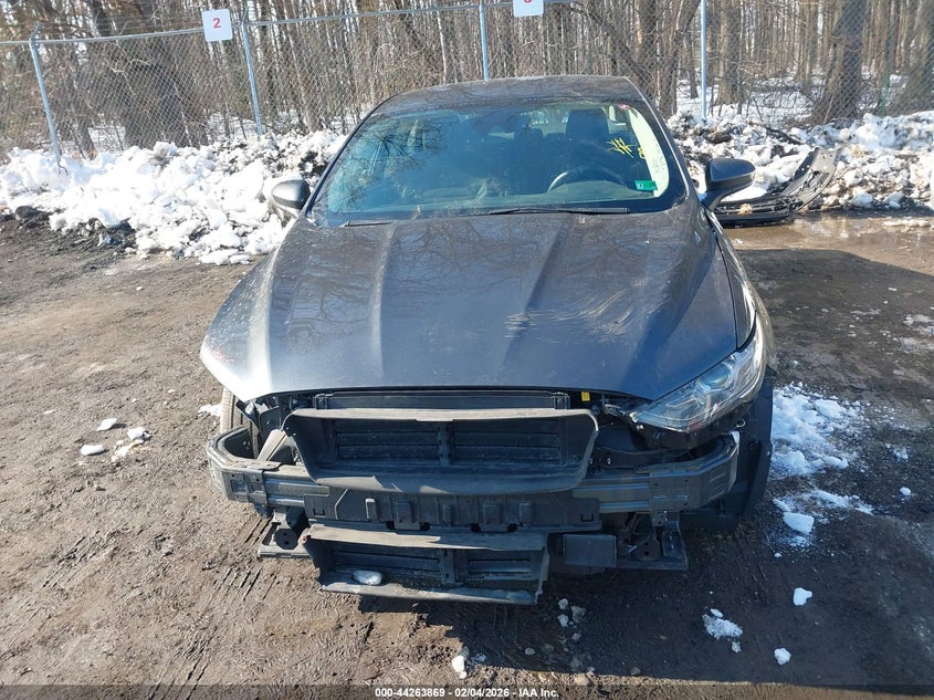 2019 Ford Fusion 2.0 Hybrid Se grey Lot 111044263869 Vin 3FA6P0LU2KR157476