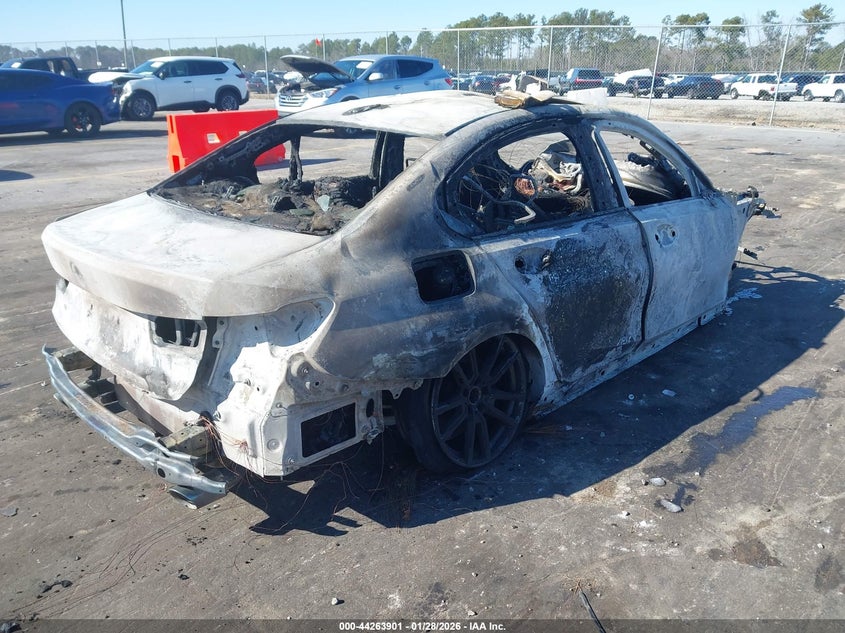 2020 BMW 330I auction photo 4