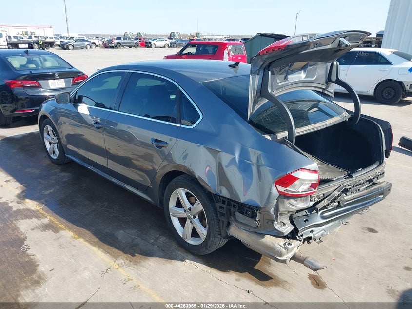 2013 Volkswagen Passat 2.5L Se