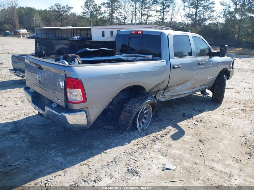 Vin: 3c6ur5cl8lg281711, lot: 44760258, ram 2500 tradesman  4x4 6'4 box 20204