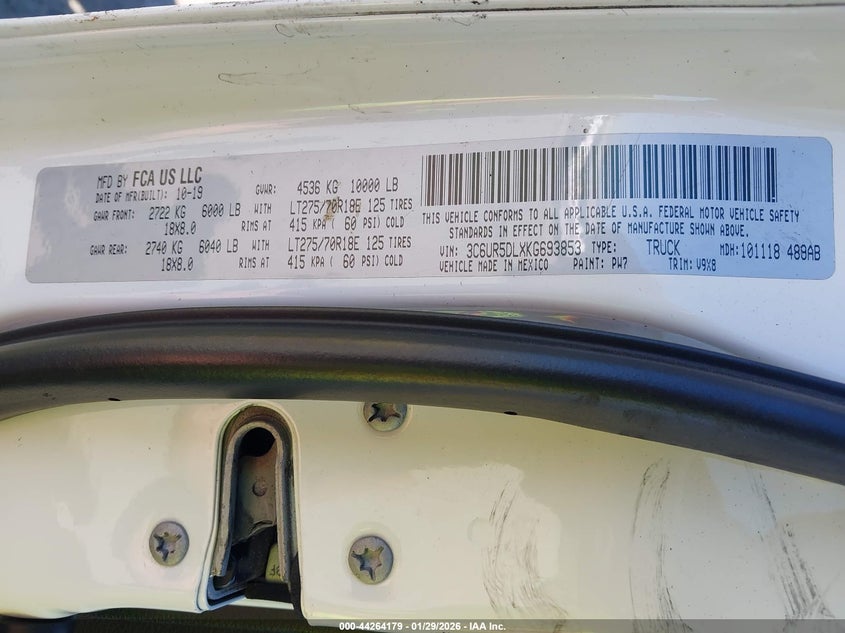2019 Ram 2500 Big Horn 4X4 6'4 Box VIN: 3C6UR5DLXKG693853 Lot: 44264179