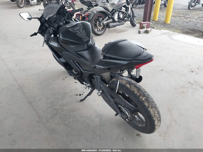 2025 Yamaha Yfz320 A