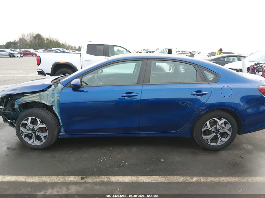 VIN 3KPF24AD6ME329196 2021 KIA FORTE LXS