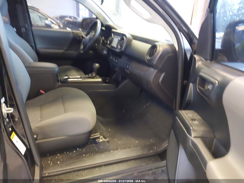 2017 Toyota Tacoma Sr