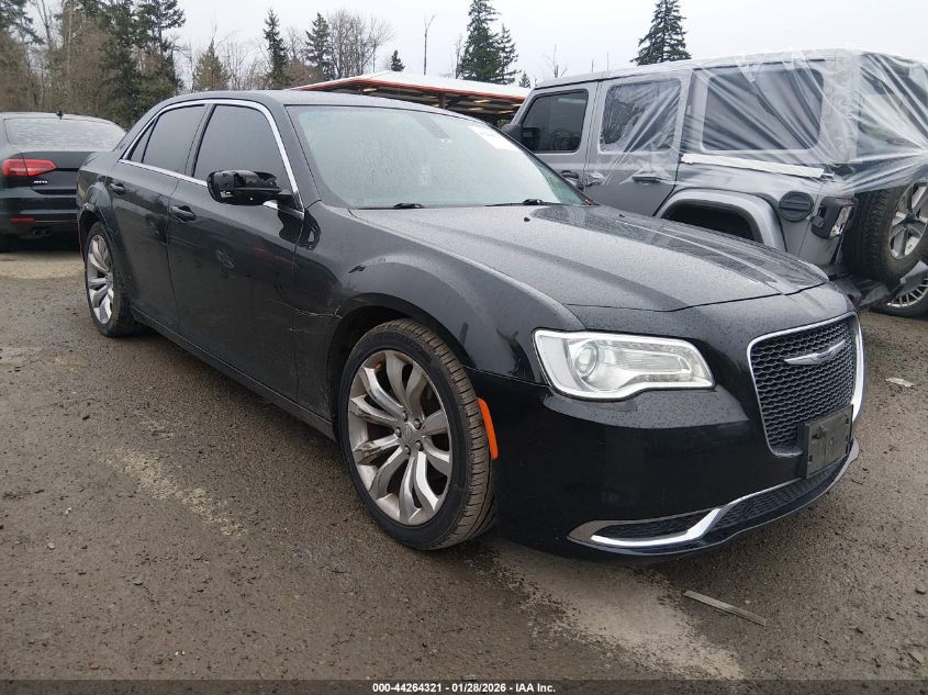 2019 Chrysler 300 Touring L