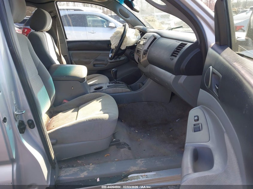 2005 Toyota Tacoma Base V6