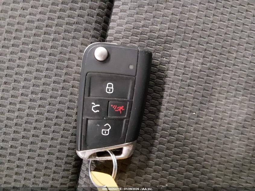 2019 Volkswagen E-Golf Se VIN: WVWKR7AU4KW908041 Lot: 44264716