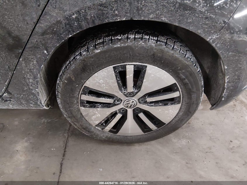 2019 Volkswagen E-Golf Se VIN: WVWKR7AU4KW908041 Lot: 44264716