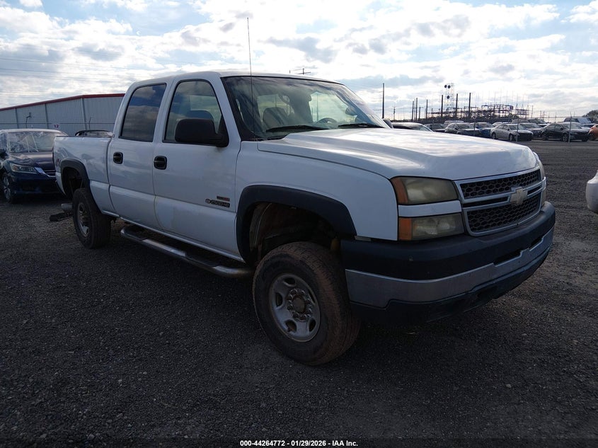 2005 CHEVROLET SILVERADO 2500HD WORK TRUCK