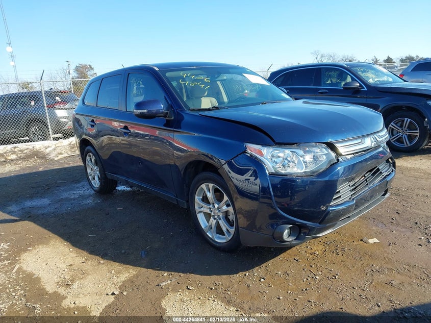 2014 Mitsubishi Outlander Se