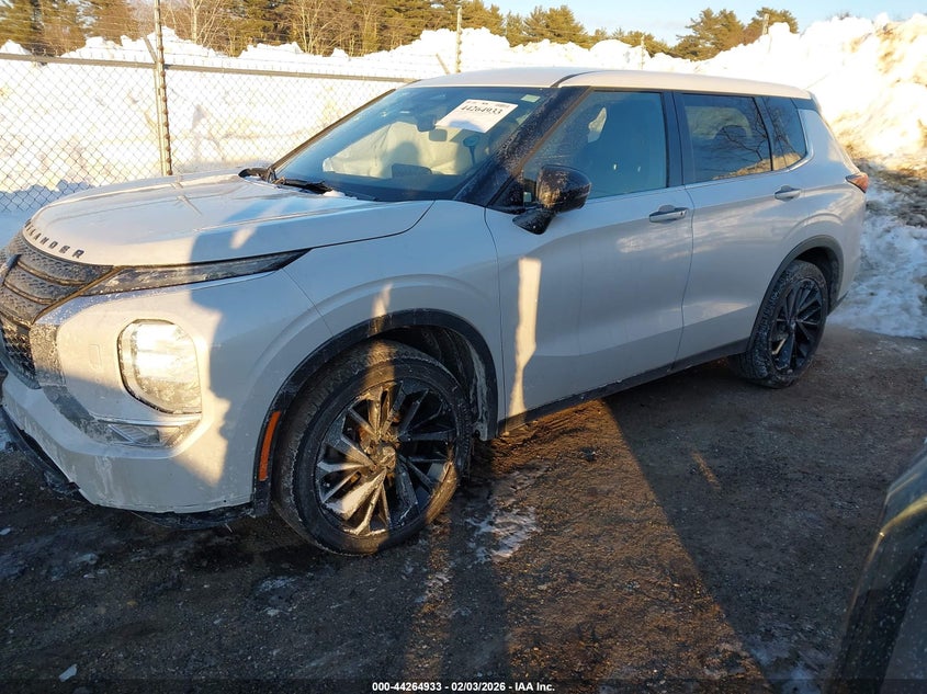 2023 Mitsubishi Outlander Ralliart S-Awc/Se 2.5 S-Awc/Se Black Edition S-Awc/Se Special Editiont S-Awc