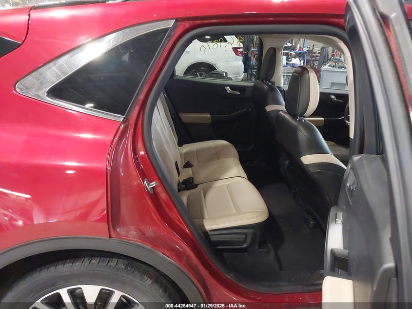 2020 FORD ESCAPE auction photo 8