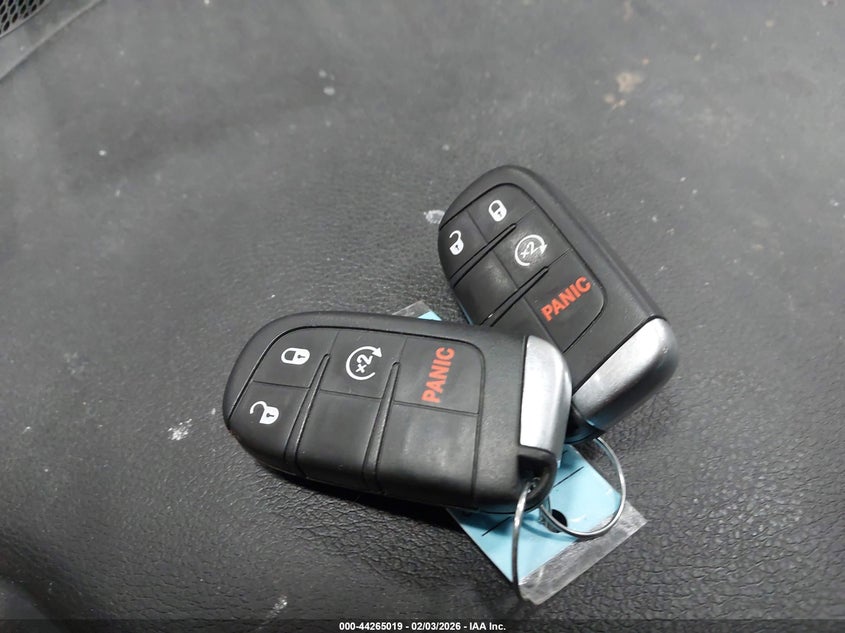 2020 Jeep Renegade Latitude 4X4 VIN: ZACNJBBB5LPL89811 Lot: 44265019