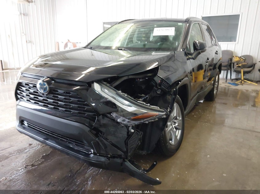 2022 Toyota Rav4 Hybrid Xle