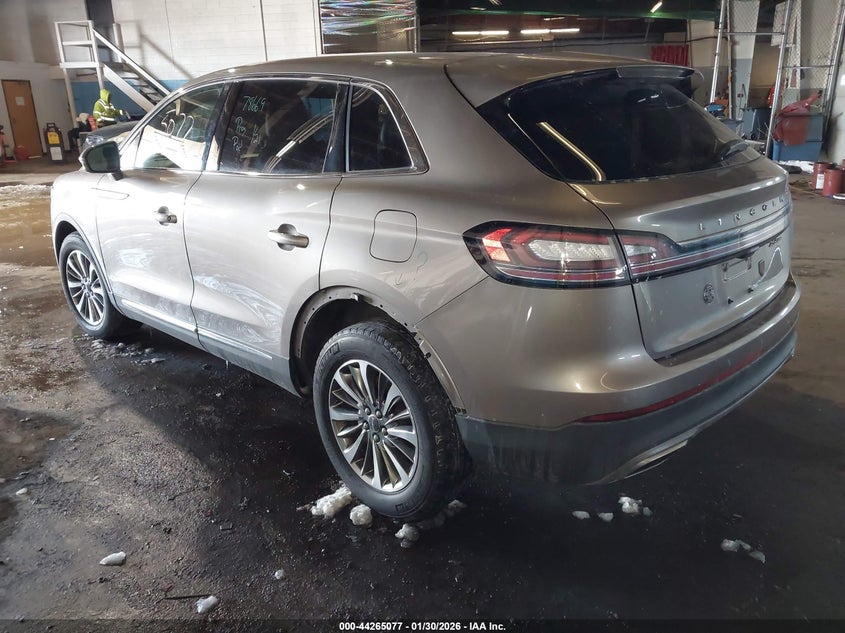 2019 Lincoln Nautilus Select