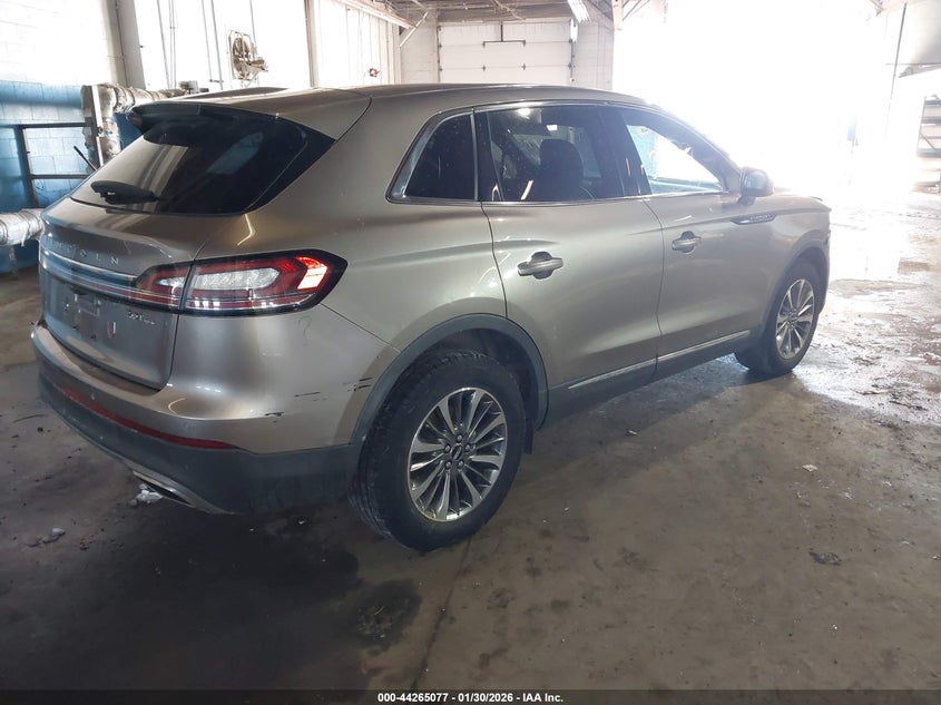 2019 Lincoln Nautilus Select