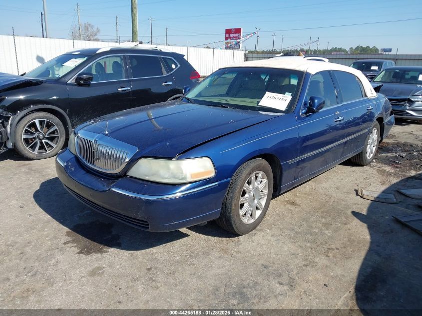 2008 Lincoln Town Car Signature Limited