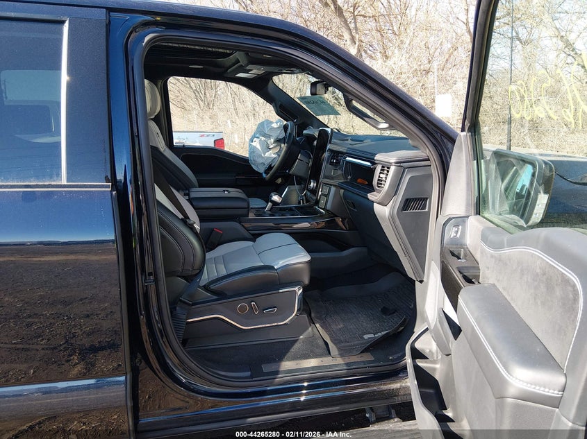 2023 Ford F-150 Lightning Platinum