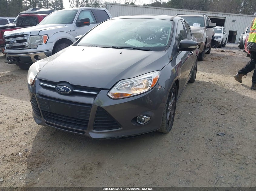 Vin: 1fadp3k22el273014, lot: 44761568, ford focus se 20142