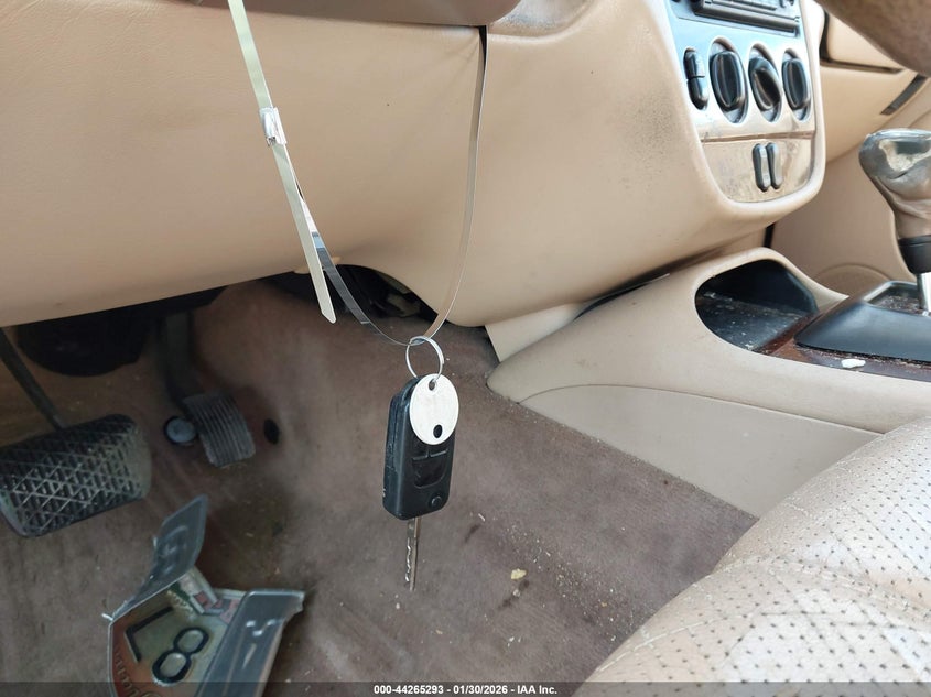 2000 Mercedes-Benz Ml 320 VIN: 4JGAB54E9YA157030 Lot: 44265293