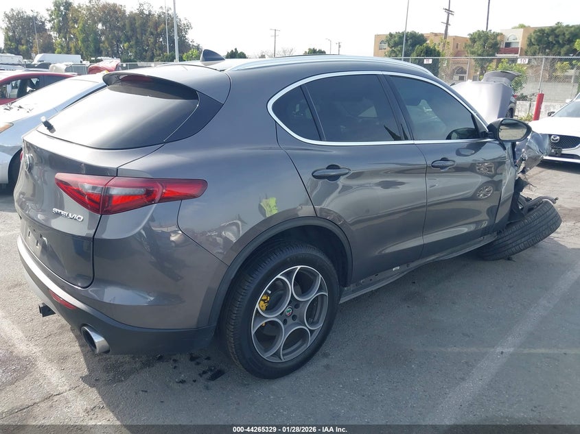 2019 Alfa Romeo Stelvio Awd