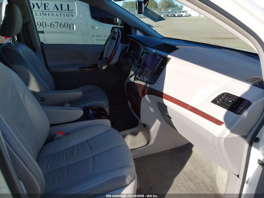 2011 Toyota Sienna Limited V6