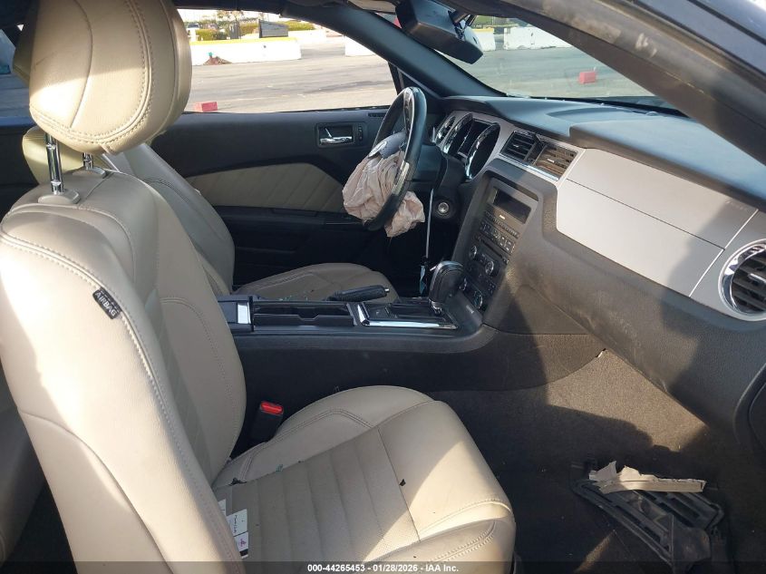 2013 Ford Mustang V6 Premium