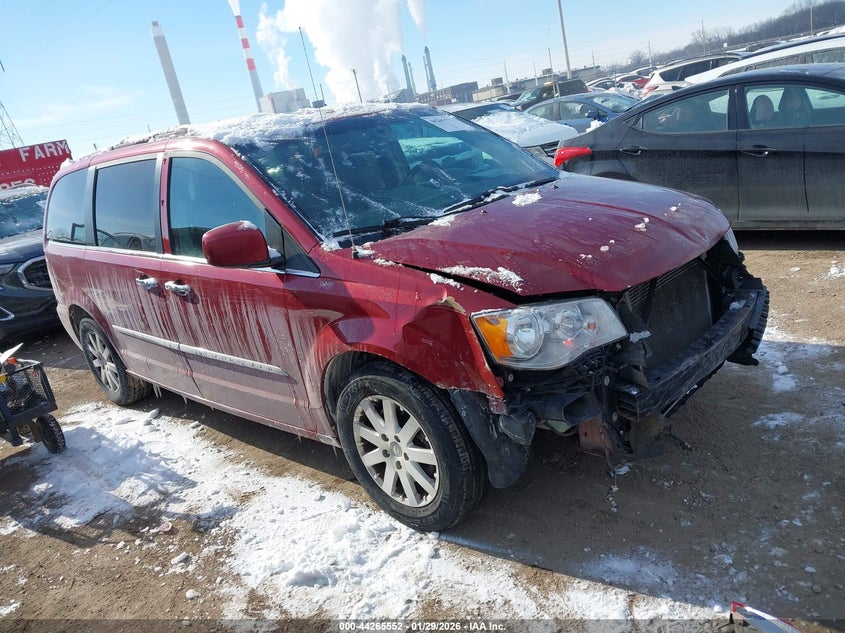 2016 Chrysler Town & Country Touring
