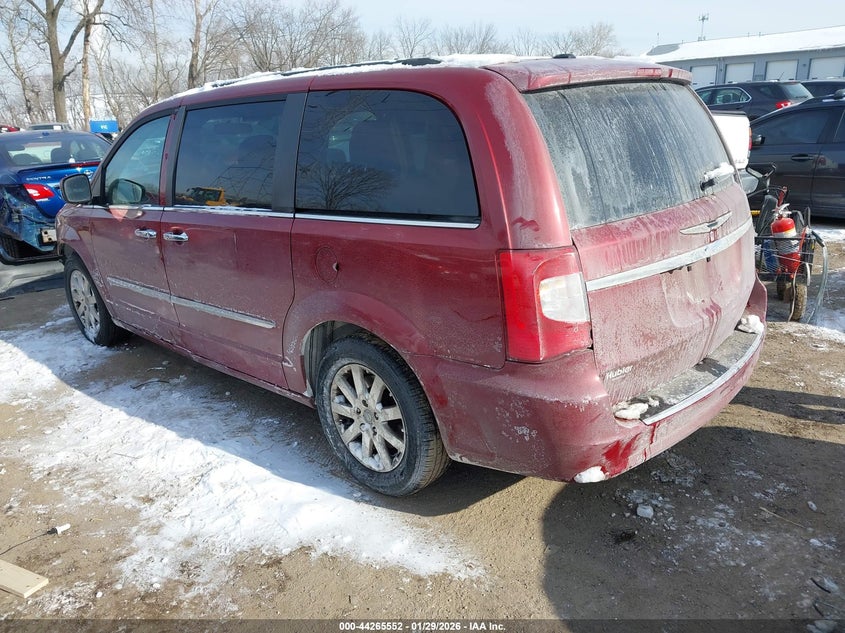 2016 Chrysler Town & Country Touring