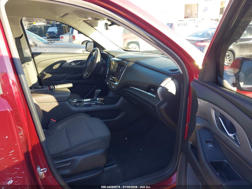 VIN 1GNEVGKW2JJ154584 2018 CHEVROLET TRAVERSE 1LT