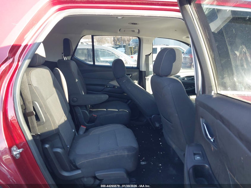 VIN 1GNEVGKW2JJ154584 2018 CHEVROLET TRAVERSE 1LT