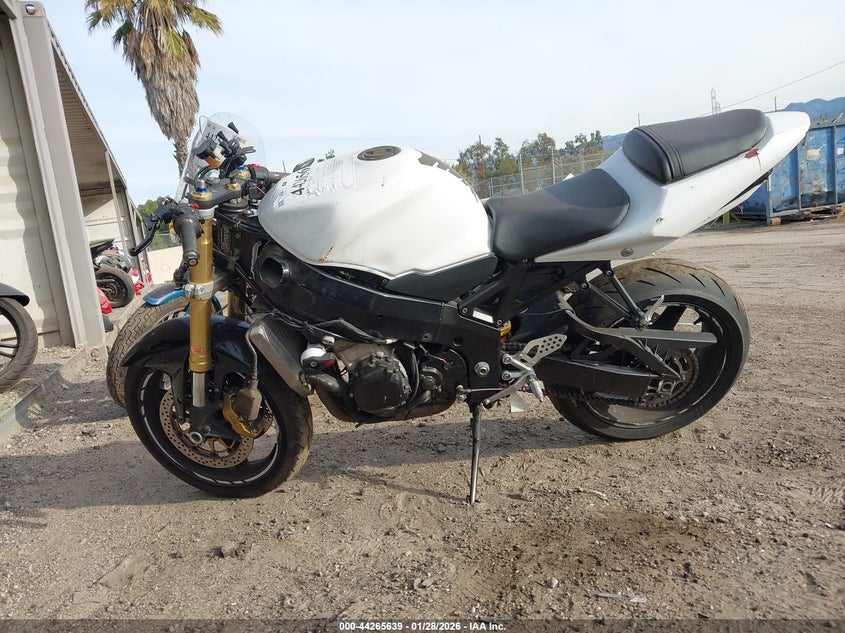 2005 Suzuki Gsx-R750 K VIN: JS1GR7JA752104513 Lot: 44265639