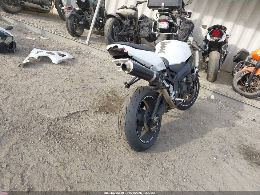 2005 SUZUKI GSX-R750 auction photo 4