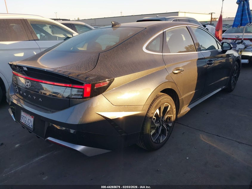 2025 Hyundai Sonata Sel