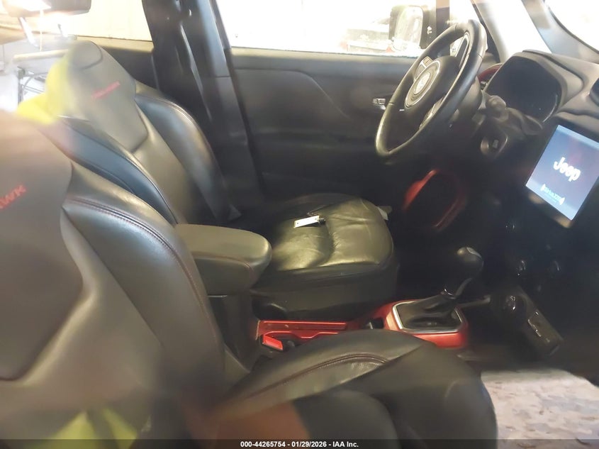 2020 Jeep Renegade Trailhawk 4X4