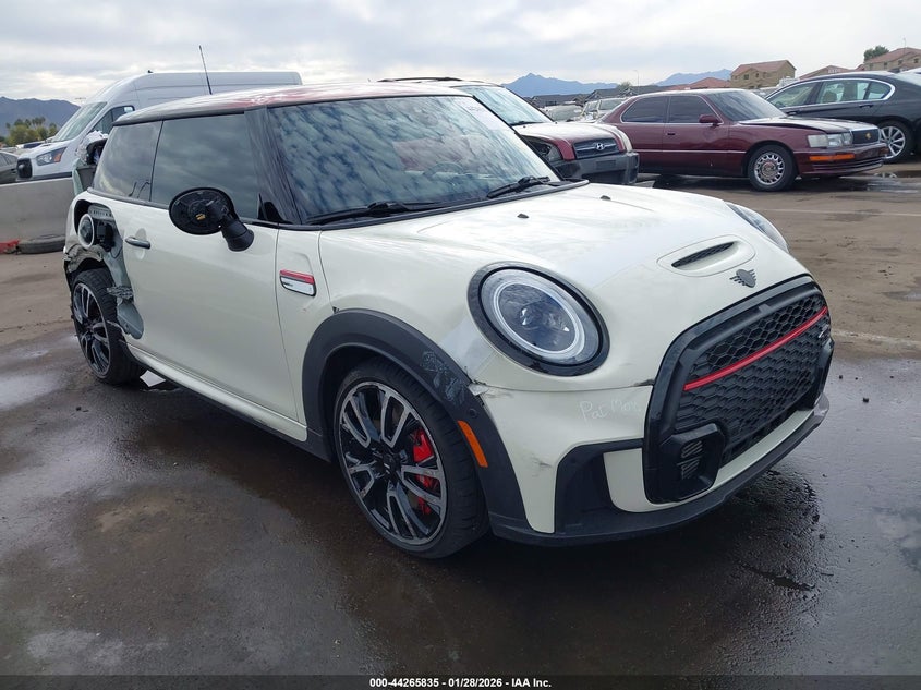 MINI HARDTOP 2023. Lot# 44265835. VIN WMW73DH09P2T19801. Photo 1