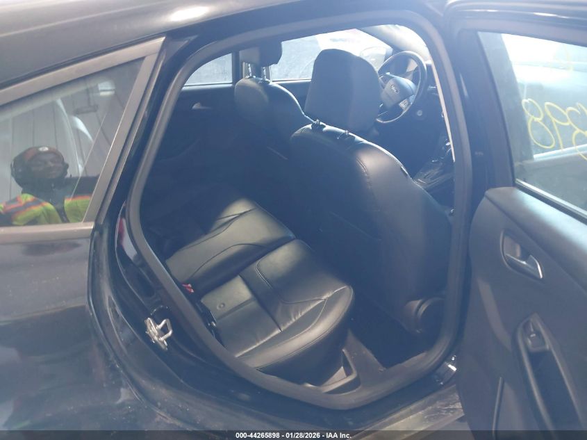 2016 Ford Focus Se VIN: 1FADP3K23GL299558 Lot: 44265898