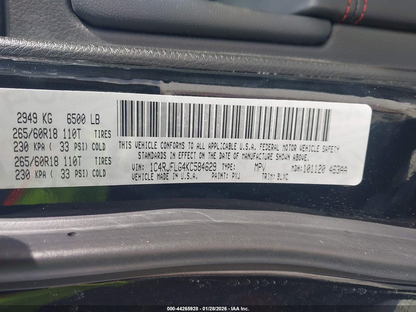 VIN 1C4RJFLG4KC584629 2019 JEEP GRAND CHEROKEE TRAILHAWK 4X4