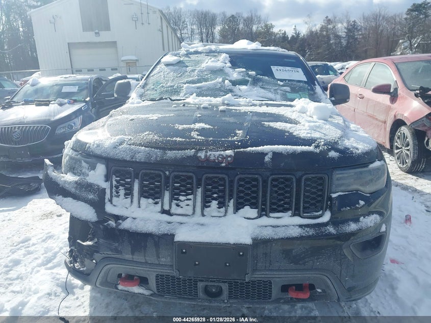 VIN 1C4RJFLG4KC584629 2019 JEEP GRAND CHEROKEE TRAILHAWK 4X4