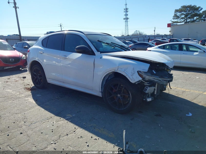 2020 ALFA ROMEO STELVIO TI SPORT AWD