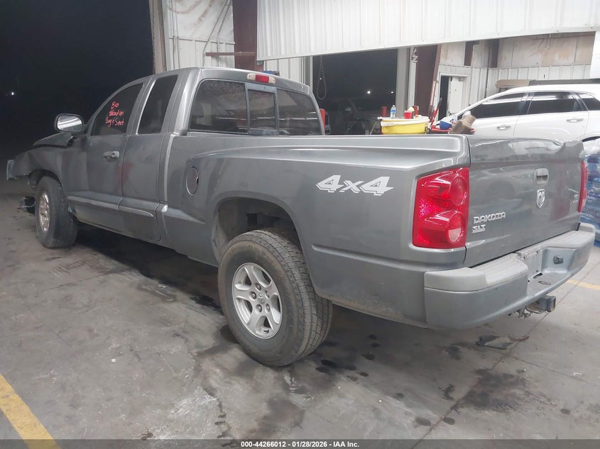 2005 Dodge Dakota Slt