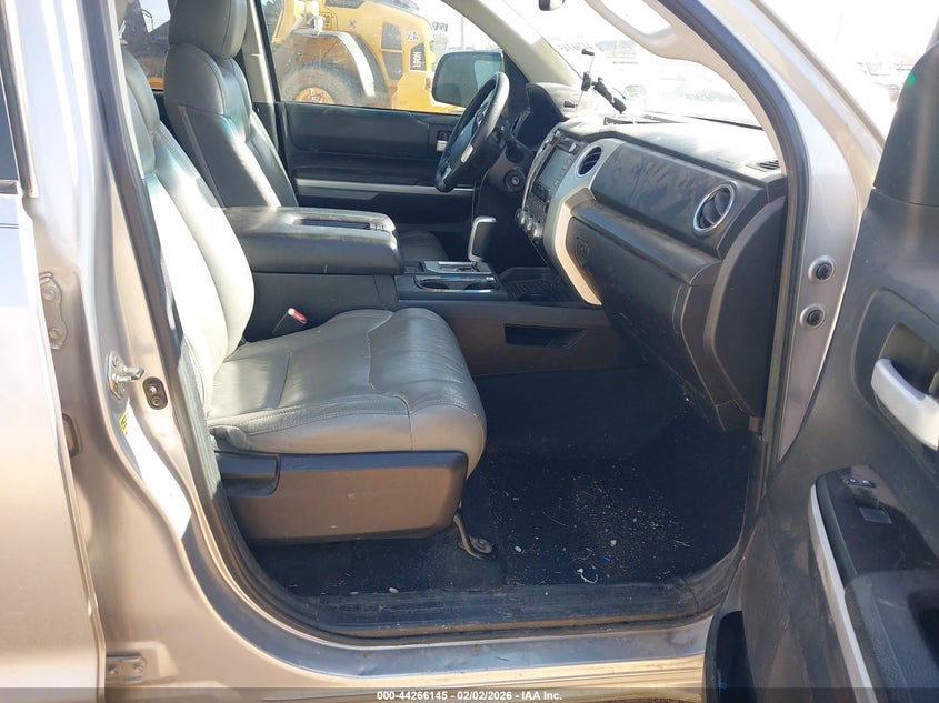 2016 Toyota Tundra Sr5 5.7L V8