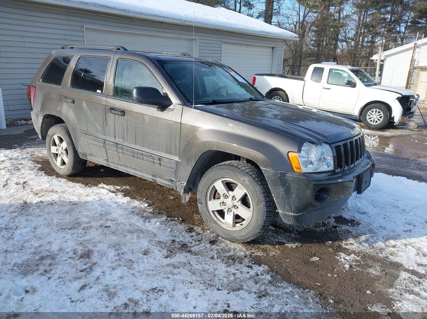 2005 Jeep Grand Cherokee Laredo