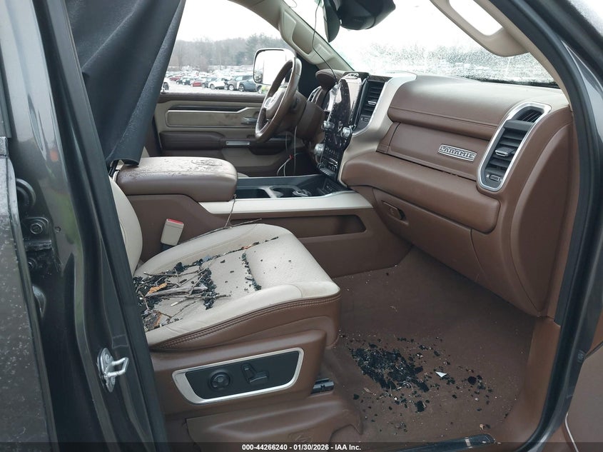 2019 Ram 1500 Laramie 4X4 6'4 Box